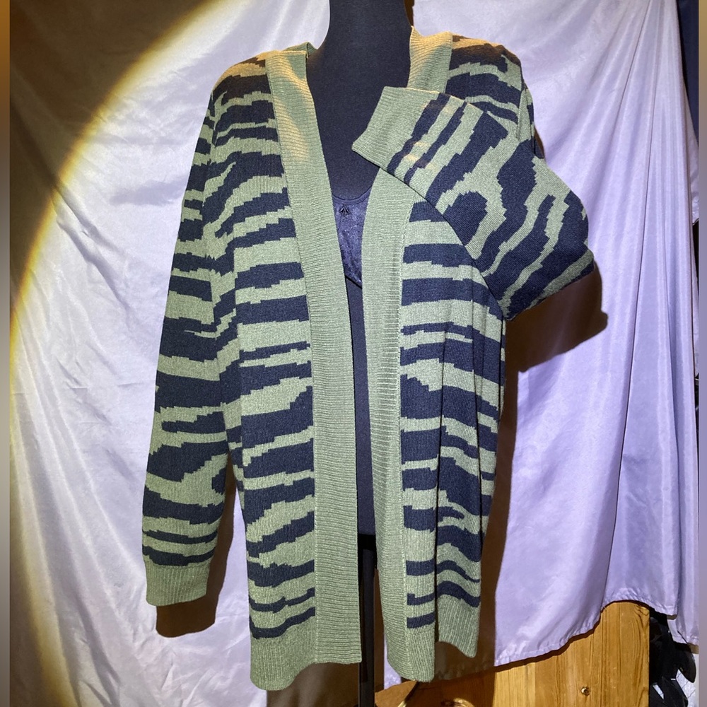 Torrid zebra print below hip cardigan, green and black